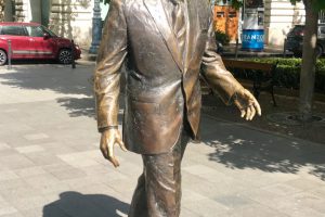 BUDAPEST - Statue of Ronald Reagan